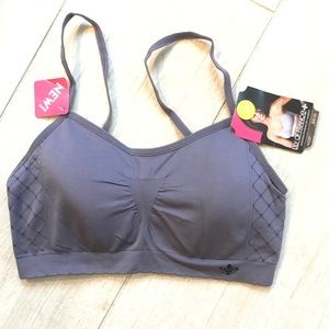 BNWT! Super comfy bralette, padded, adjustable.